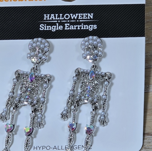 Bling Bejeweled Skeleton Earrings Hypo Allergentic Nwt - Picture 2 of 2